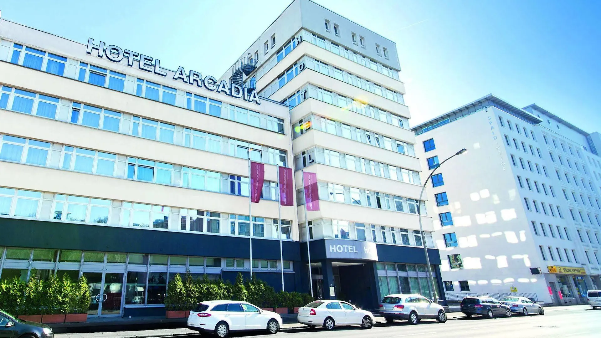 **** Szálloda Arcadia Belmondo Hamburg Németország